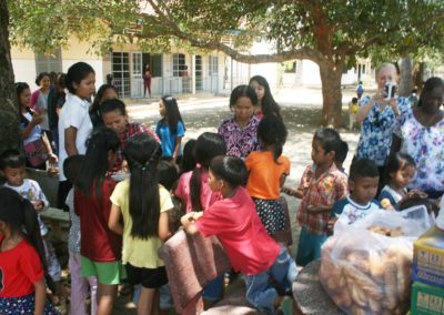 2016-04-23-orphanage-cambodia-anyway-foundation-525