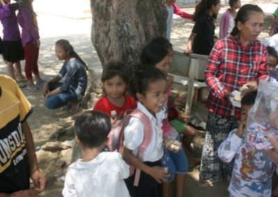 2016-04-23-orphanage-cambodia-anyway-foundation-555