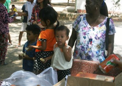 2016-04-23-orphanage-cambodia-anyway-foundation-560