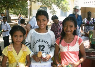 2016-04-23-orphanage-cambodia-anyway-foundation-610