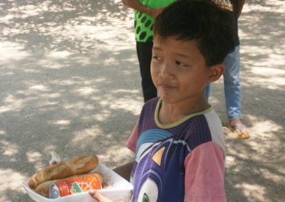 2016-04-23-orphanage-cambodia-anyway-foundation-680
