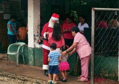 2016-12-11-ray-shackelford-christmas-santa-visits-osmena-peak-philippines-glao-philippines-065065